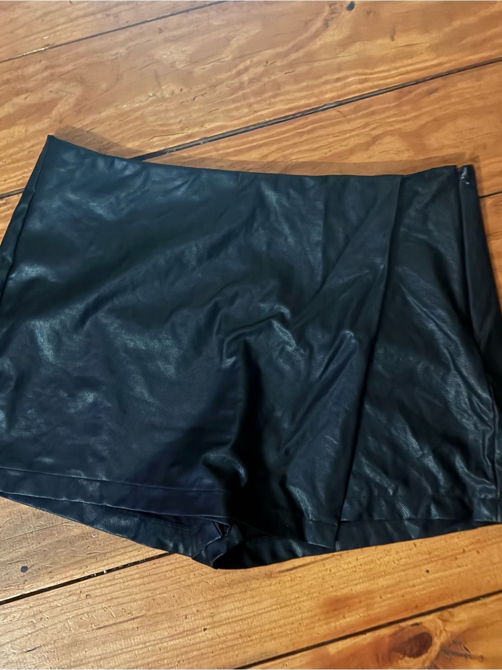 Maurice’s XL Faux Leather Skort Soft Stretchy